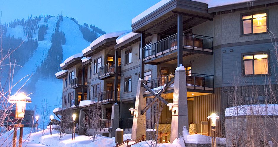 Fantastic slopeside condos at Red Mountain. Photo: Doell / Red Mountain Resort - image_0